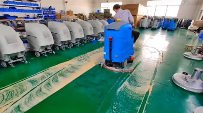 伊春2023年还在用人工的物业保洁不妨试试洗地机吧
